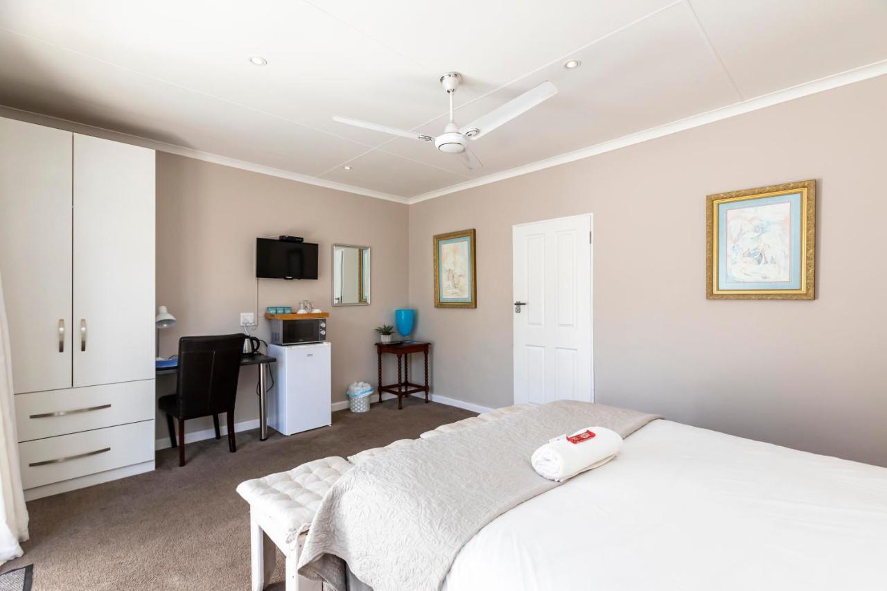 Fish Eagle Manor Bed and Breakfast East London Buitenkant foto