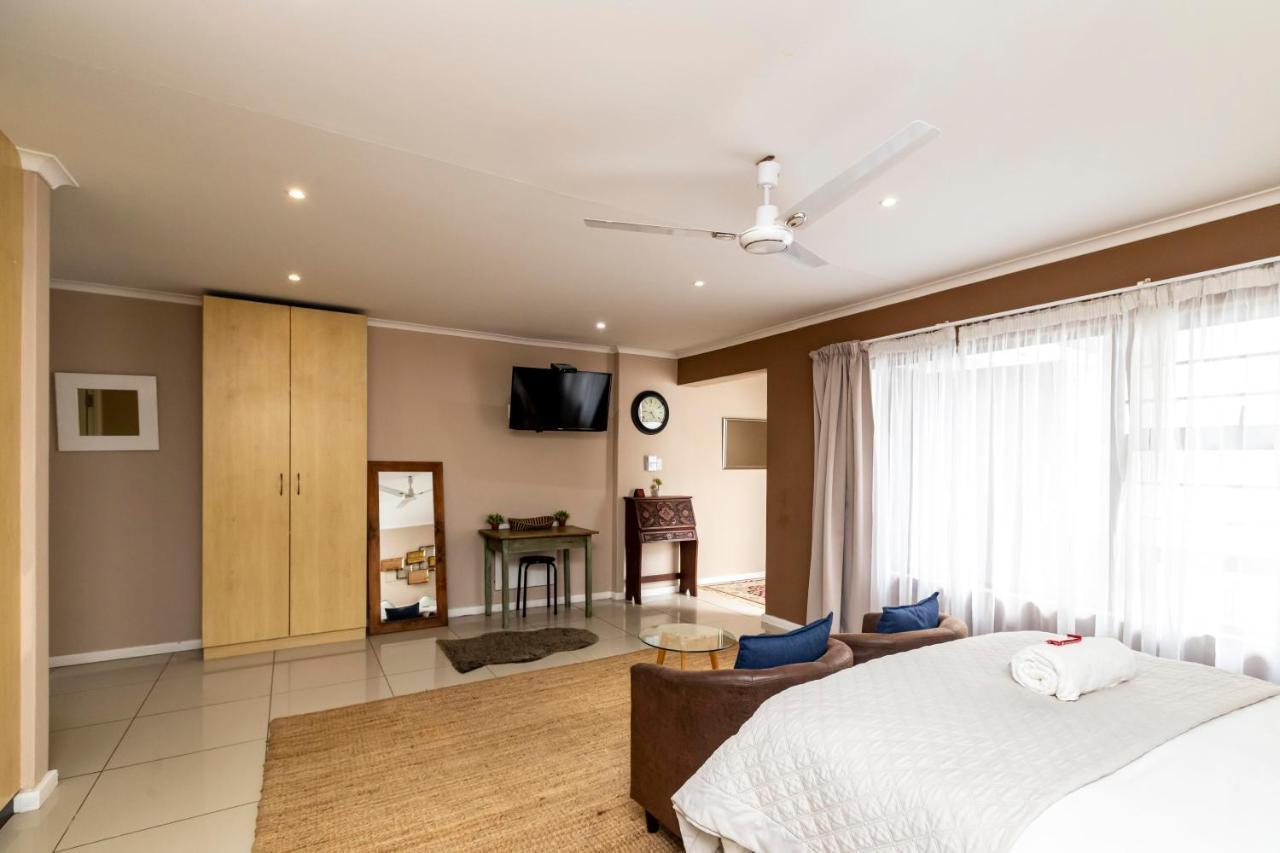 Fish Eagle Manor Bed and Breakfast East London Buitenkant foto