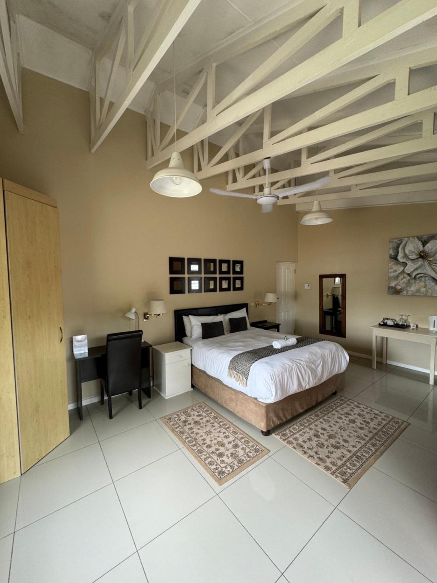 Fish Eagle Manor Bed and Breakfast East London Buitenkant foto